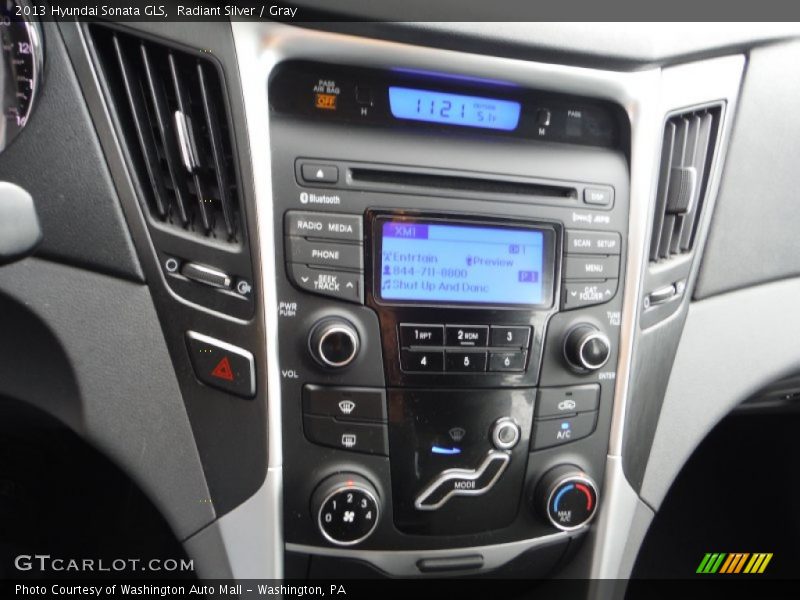 Radiant Silver / Gray 2013 Hyundai Sonata GLS