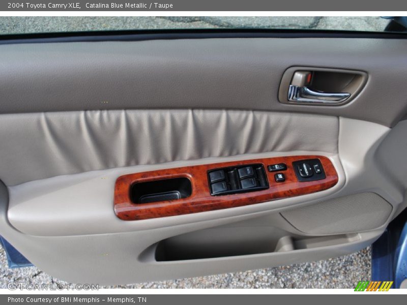 Catalina Blue Metallic / Taupe 2004 Toyota Camry XLE
