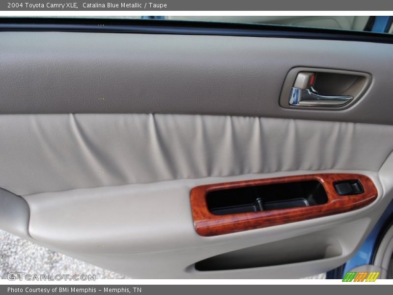 Catalina Blue Metallic / Taupe 2004 Toyota Camry XLE