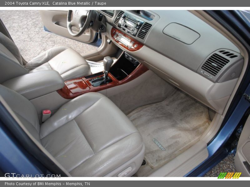 Catalina Blue Metallic / Taupe 2004 Toyota Camry XLE
