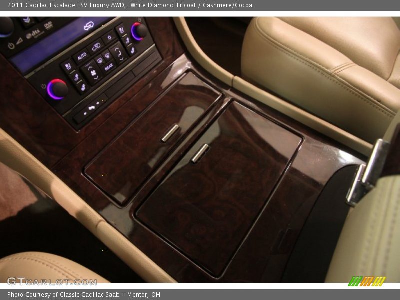 White Diamond Tricoat / Cashmere/Cocoa 2011 Cadillac Escalade ESV Luxury AWD
