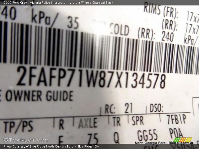 Vibrant White / Charcoal Black 2007 Ford Crown Victoria Police Interceptor