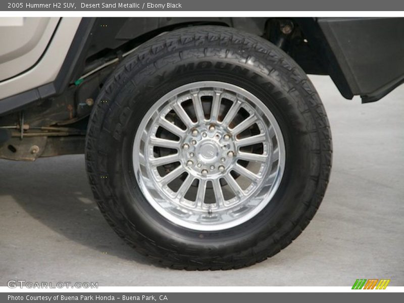 Desert Sand Metallic / Ebony Black 2005 Hummer H2 SUV
