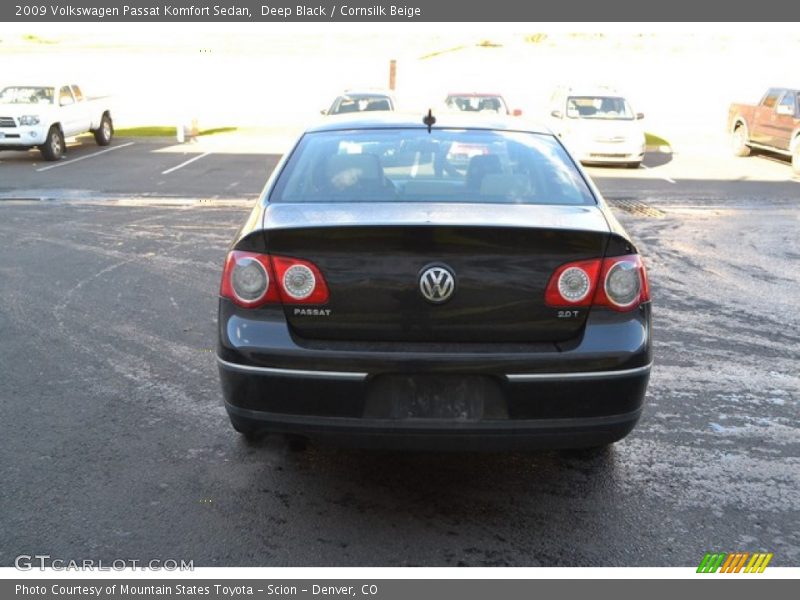 Deep Black / Cornsilk Beige 2009 Volkswagen Passat Komfort Sedan