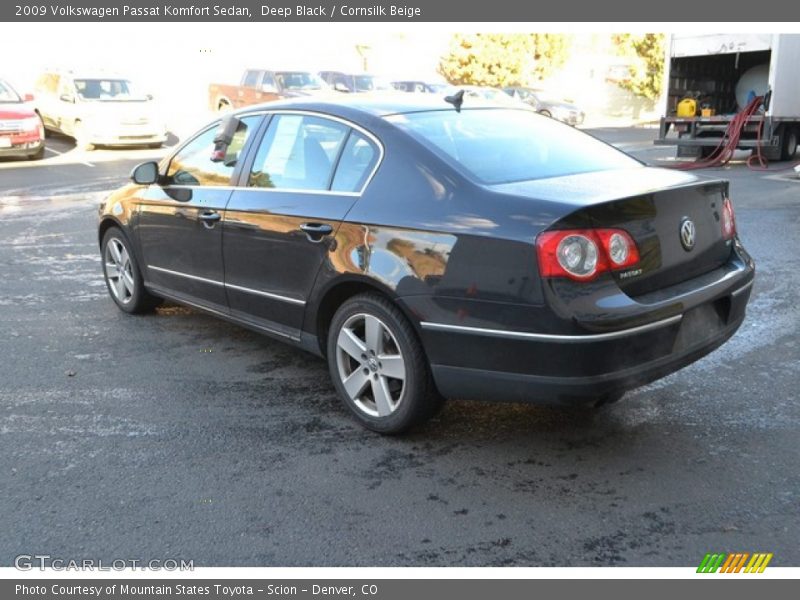 Deep Black / Cornsilk Beige 2009 Volkswagen Passat Komfort Sedan