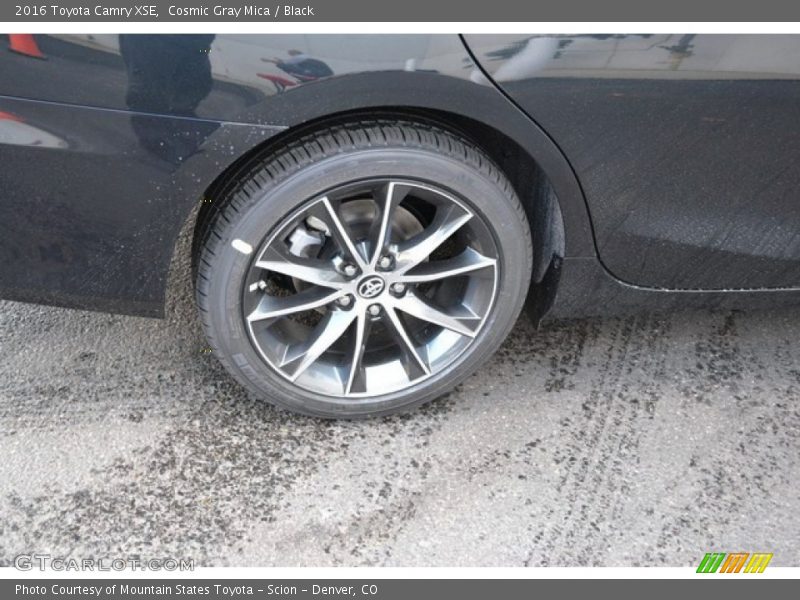 Cosmic Gray Mica / Black 2016 Toyota Camry XSE