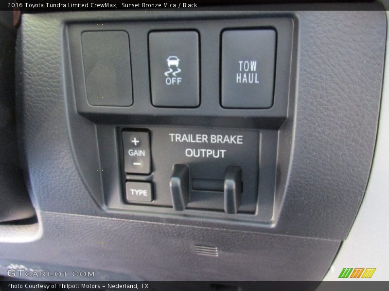 Sunset Bronze Mica / Black 2016 Toyota Tundra Limited CrewMax