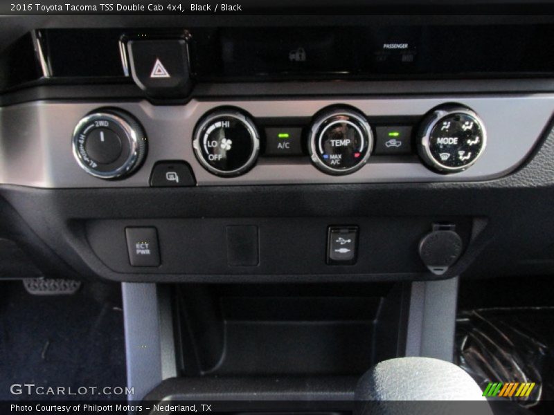 Black / Black 2016 Toyota Tacoma TSS Double Cab 4x4