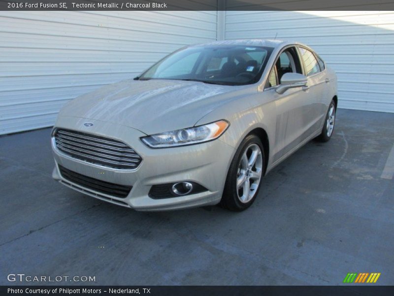 Tectonic Metallic / Charcoal Black 2016 Ford Fusion SE