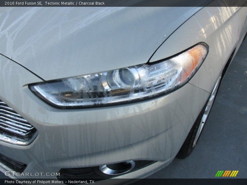 Tectonic Metallic / Charcoal Black 2016 Ford Fusion SE