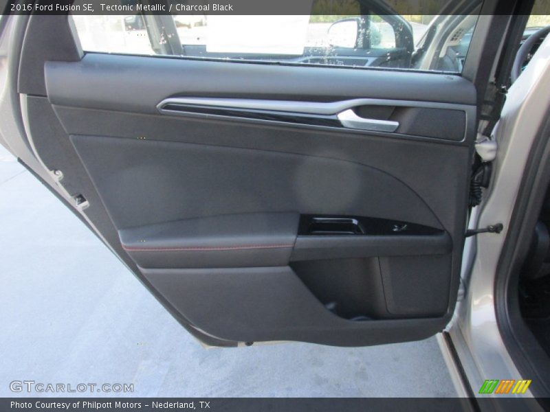 Tectonic Metallic / Charcoal Black 2016 Ford Fusion SE