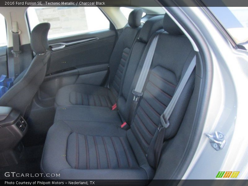 Tectonic Metallic / Charcoal Black 2016 Ford Fusion SE
