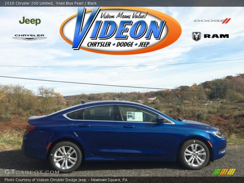 Vivid Blue Pearl / Black 2016 Chrysler 200 Limited