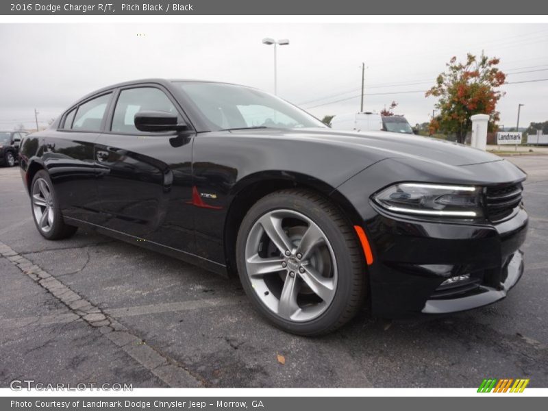 Front 3/4 View of 2016 Charger R/T