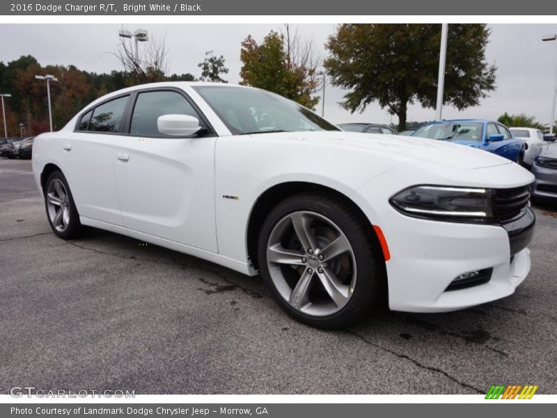 Front 3/4 View of 2016 Charger R/T