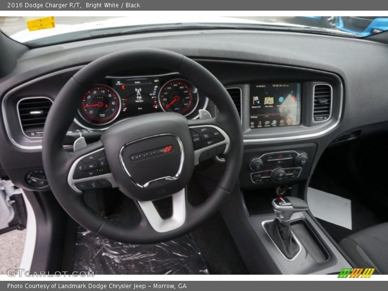 Bright White / Black 2016 Dodge Charger R/T