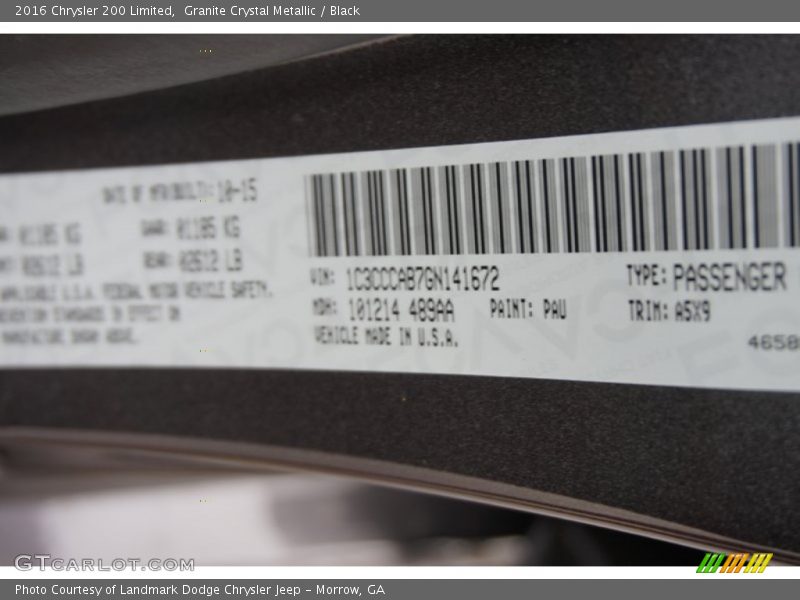 Granite Crystal Metallic / Black 2016 Chrysler 200 Limited
