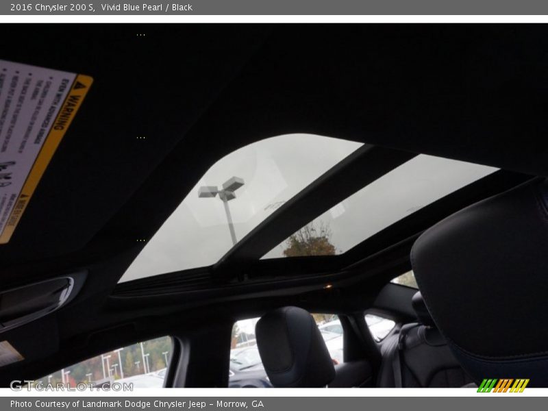 Vivid Blue Pearl / Black 2016 Chrysler 200 S