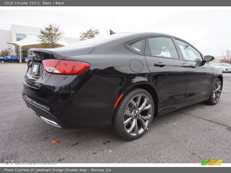 Black / Black 2016 Chrysler 200 S