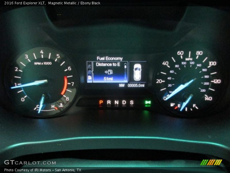 Magnetic Metallic / Ebony Black 2016 Ford Explorer XLT