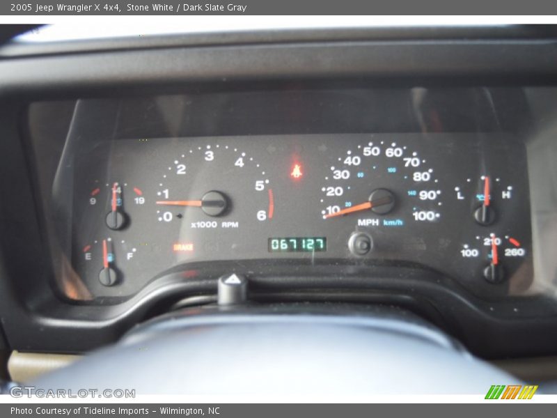 Stone White / Dark Slate Gray 2005 Jeep Wrangler X 4x4