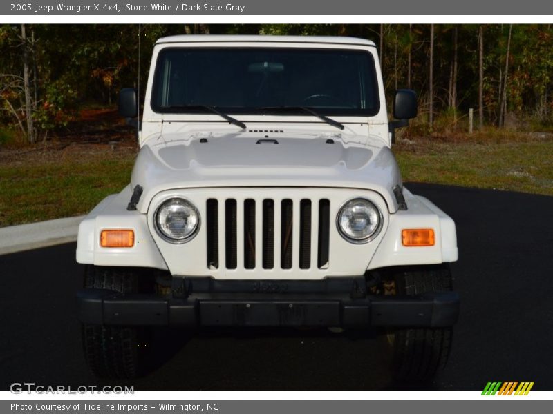 Stone White / Dark Slate Gray 2005 Jeep Wrangler X 4x4
