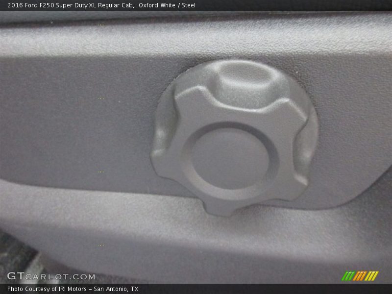 Oxford White / Steel 2016 Ford F250 Super Duty XL Regular Cab