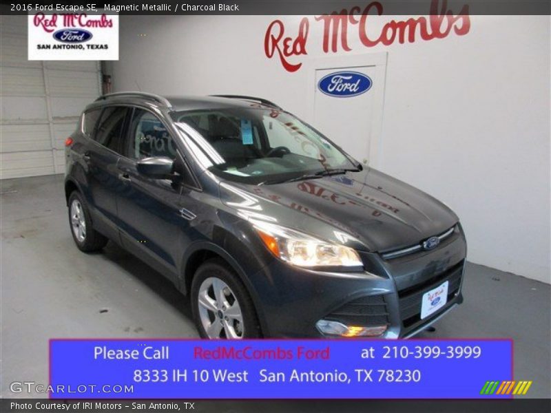 Magnetic Metallic / Charcoal Black 2016 Ford Escape SE