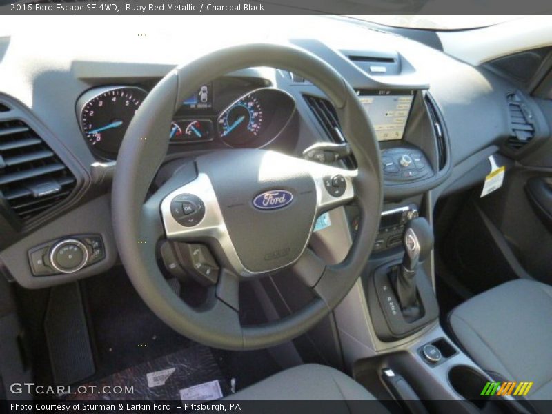 Ruby Red Metallic / Charcoal Black 2016 Ford Escape SE 4WD