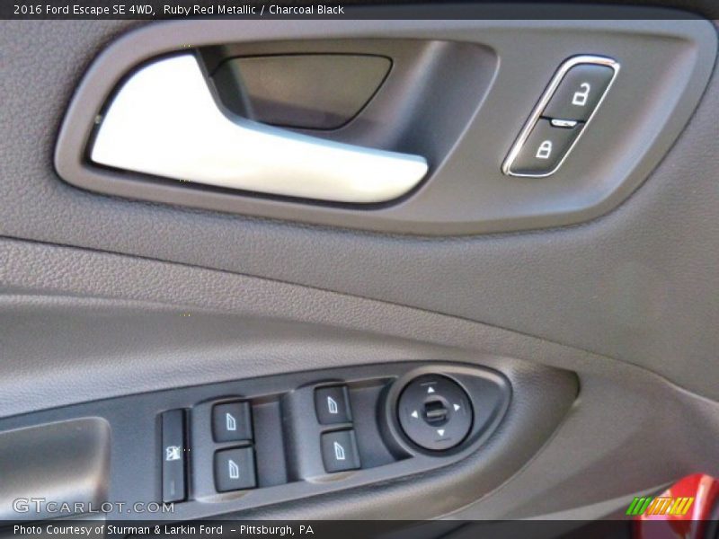 Ruby Red Metallic / Charcoal Black 2016 Ford Escape SE 4WD