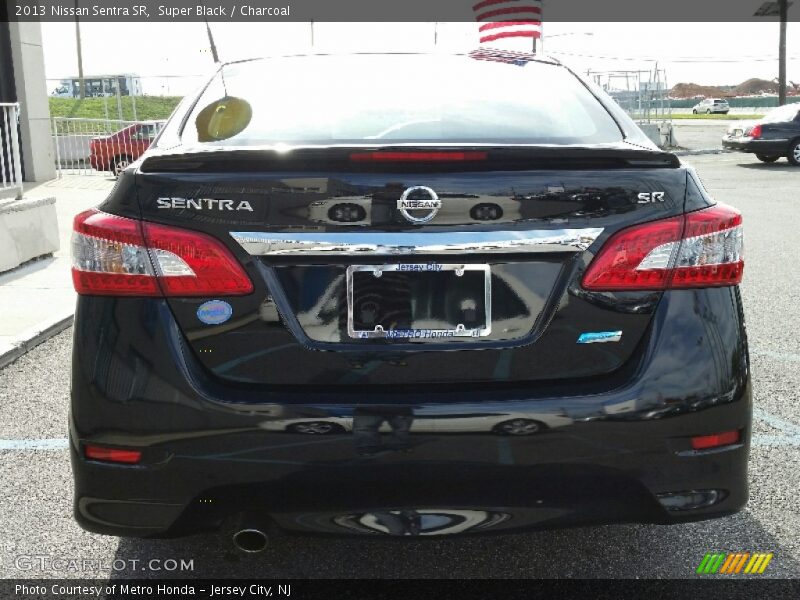 Super Black / Charcoal 2013 Nissan Sentra SR
