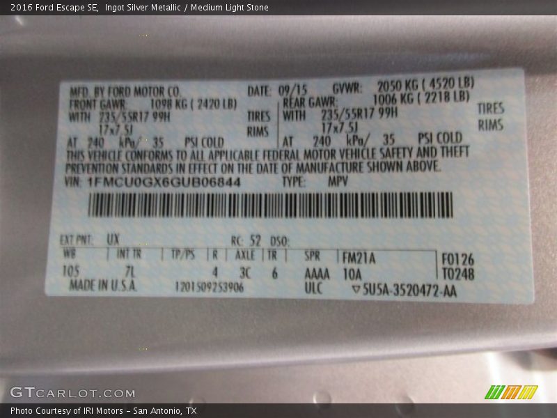 Ingot Silver Metallic / Medium Light Stone 2016 Ford Escape SE