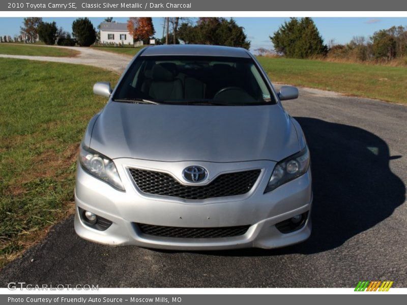 Classic Silver Metallic / Dark Charcoal 2010 Toyota Camry SE