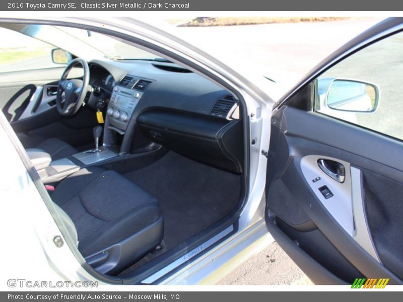 Classic Silver Metallic / Dark Charcoal 2010 Toyota Camry SE