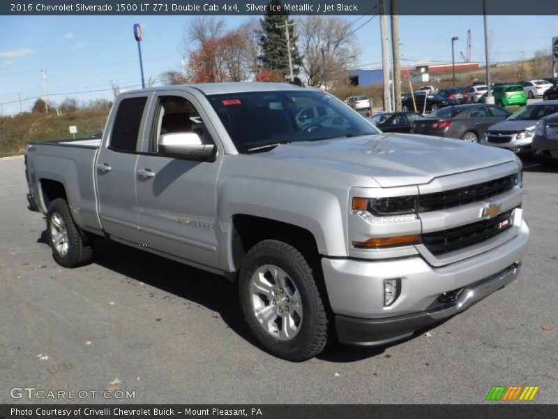 Front 3/4 View of 2016 Silverado 1500 LT Z71 Double Cab 4x4