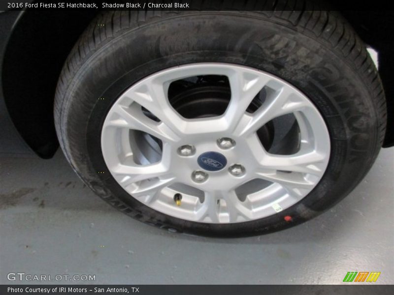 Shadow Black / Charcoal Black 2016 Ford Fiesta SE Hatchback
