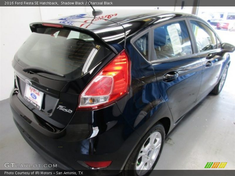 Shadow Black / Charcoal Black 2016 Ford Fiesta SE Hatchback