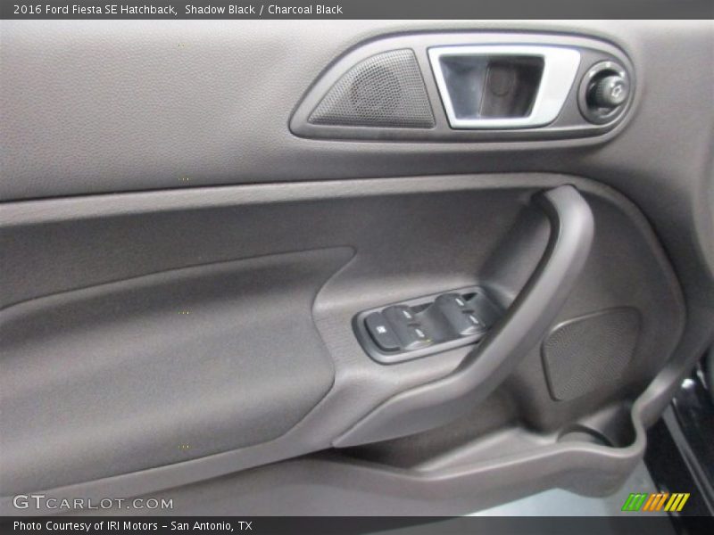 Shadow Black / Charcoal Black 2016 Ford Fiesta SE Hatchback