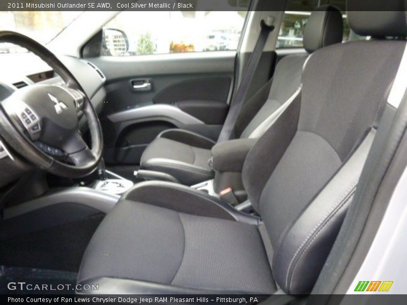 Cool Silver Metallic / Black 2011 Mitsubishi Outlander SE AWD