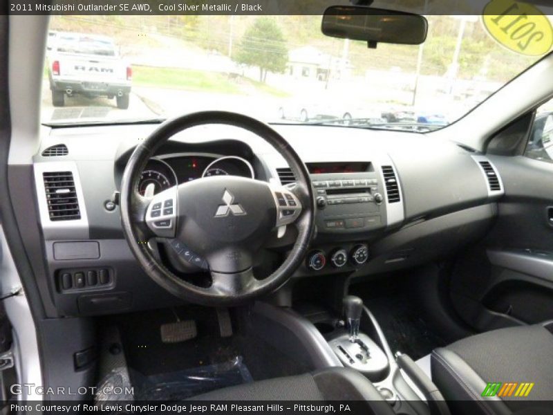 Cool Silver Metallic / Black 2011 Mitsubishi Outlander SE AWD