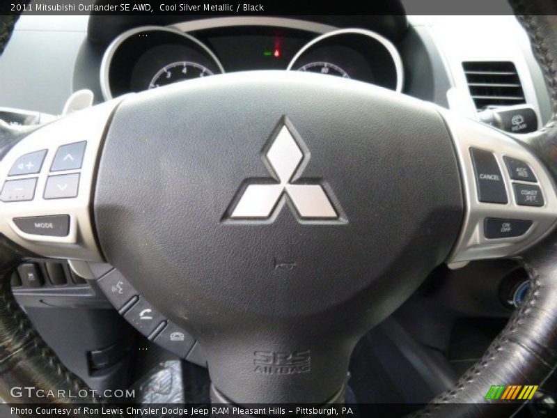 Cool Silver Metallic / Black 2011 Mitsubishi Outlander SE AWD