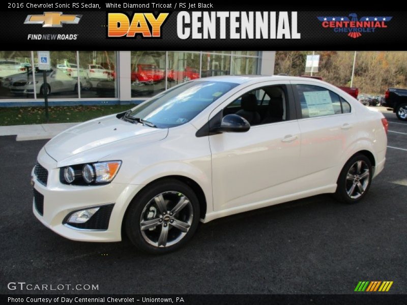 White Diamond Tricoat / RS Jet Black 2016 Chevrolet Sonic RS Sedan