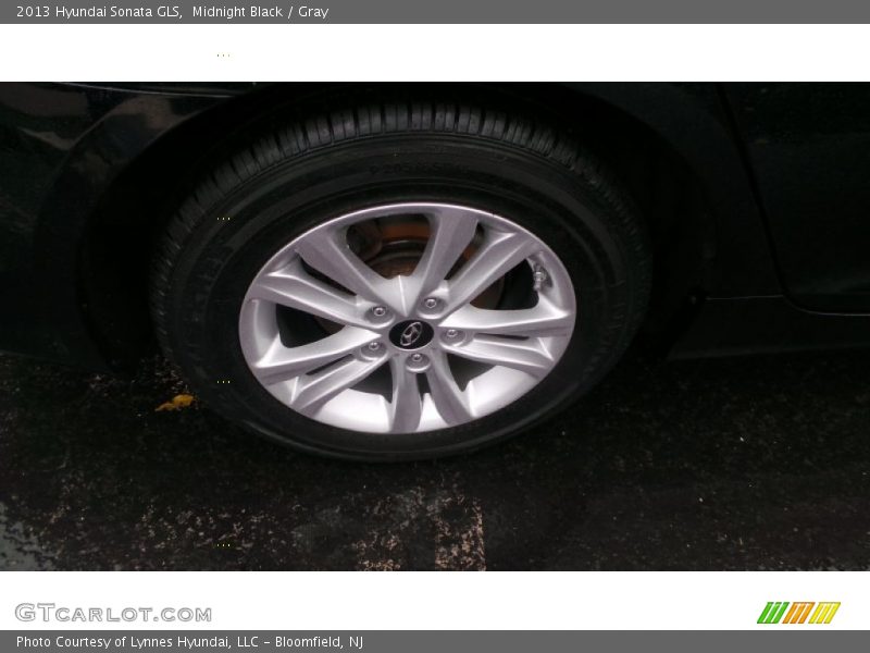 Midnight Black / Gray 2013 Hyundai Sonata GLS