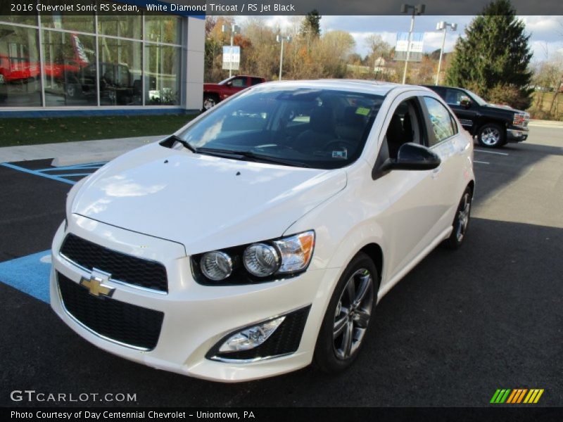 White Diamond Tricoat / RS Jet Black 2016 Chevrolet Sonic RS Sedan