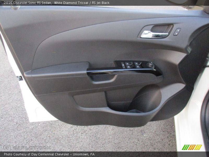 White Diamond Tricoat / RS Jet Black 2016 Chevrolet Sonic RS Sedan