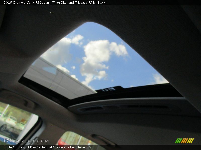 White Diamond Tricoat / RS Jet Black 2016 Chevrolet Sonic RS Sedan