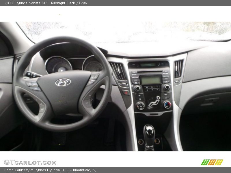 Midnight Black / Gray 2013 Hyundai Sonata GLS