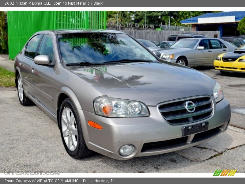 Sterling Mist Metallic / Black 2002 Nissan Maxima GLE