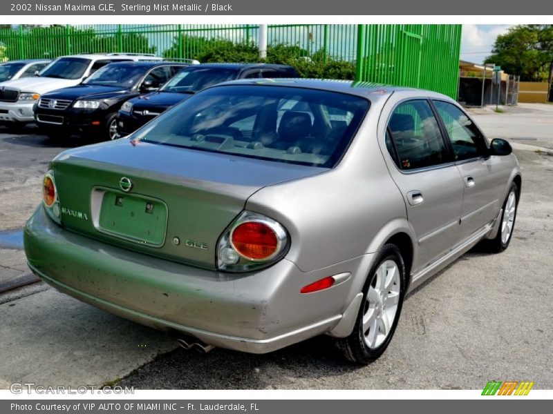 Sterling Mist Metallic / Black 2002 Nissan Maxima GLE