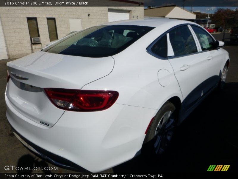 Bright White / Black 2016 Chrysler 200 Limited